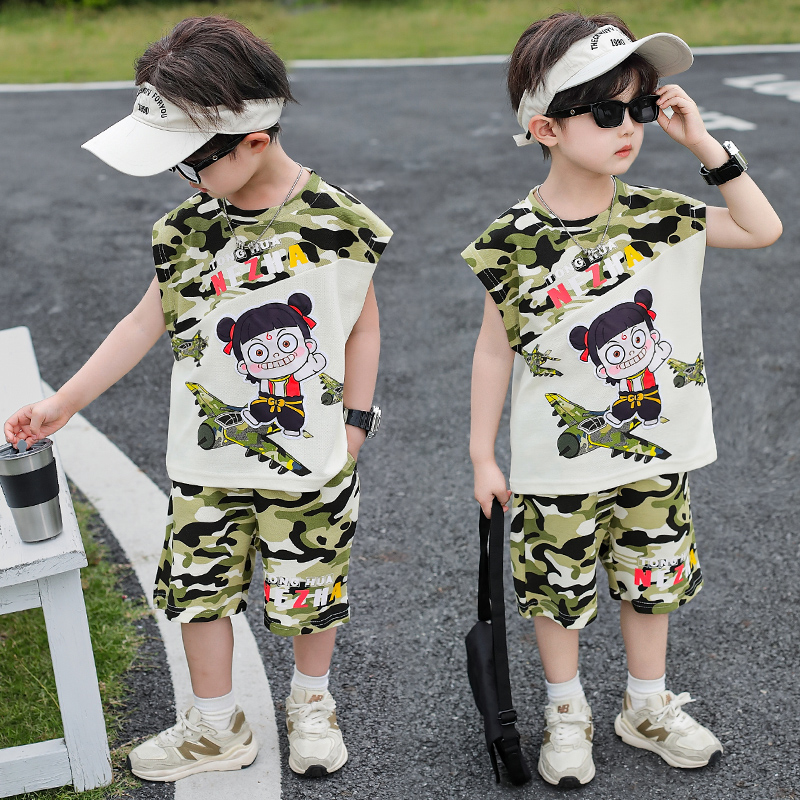 哪吒衣服男童夏季背心套装2025新款夏装男孩儿童迷彩运动无袖薄款