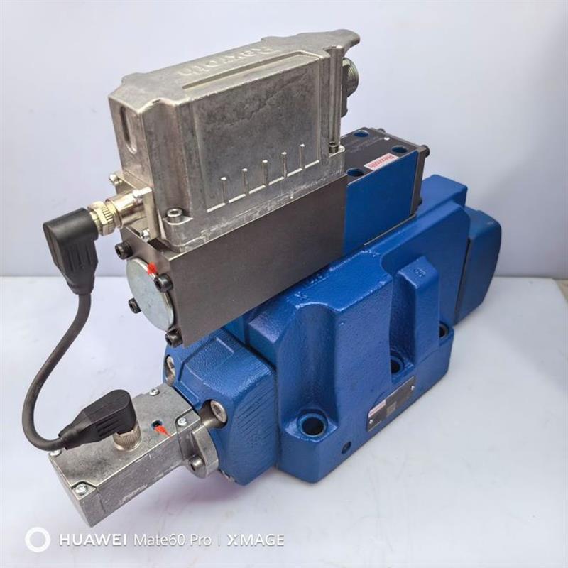 R901504917 4WRLE27Q3-600M-4X/MXY/24A1 # 比例阀全新