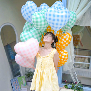 ins小清新网红爱心蓝白格气球18寸方格爱心生日写真拍照定制气球