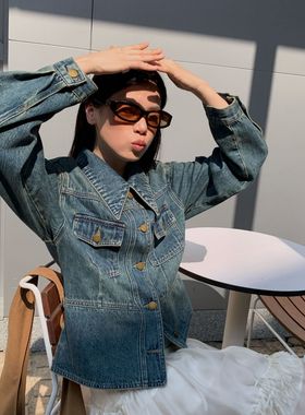 09.01十三行秋季25秋复古港风双口袋水洗做旧翻领牛仔外套女