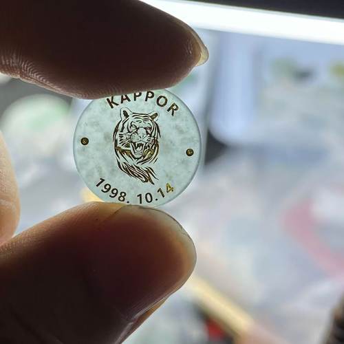 台球杆铭牌复刻ton石英奥秘玛瑙个性定制翡翠雕刻镜面质感