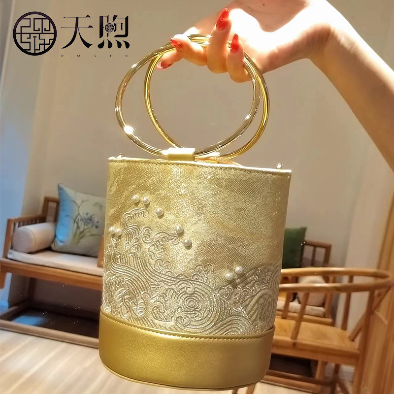 Pmsix牛皮刺绣圆环手提包显气质古风水桶包配汉服女包斜挎单肩包
