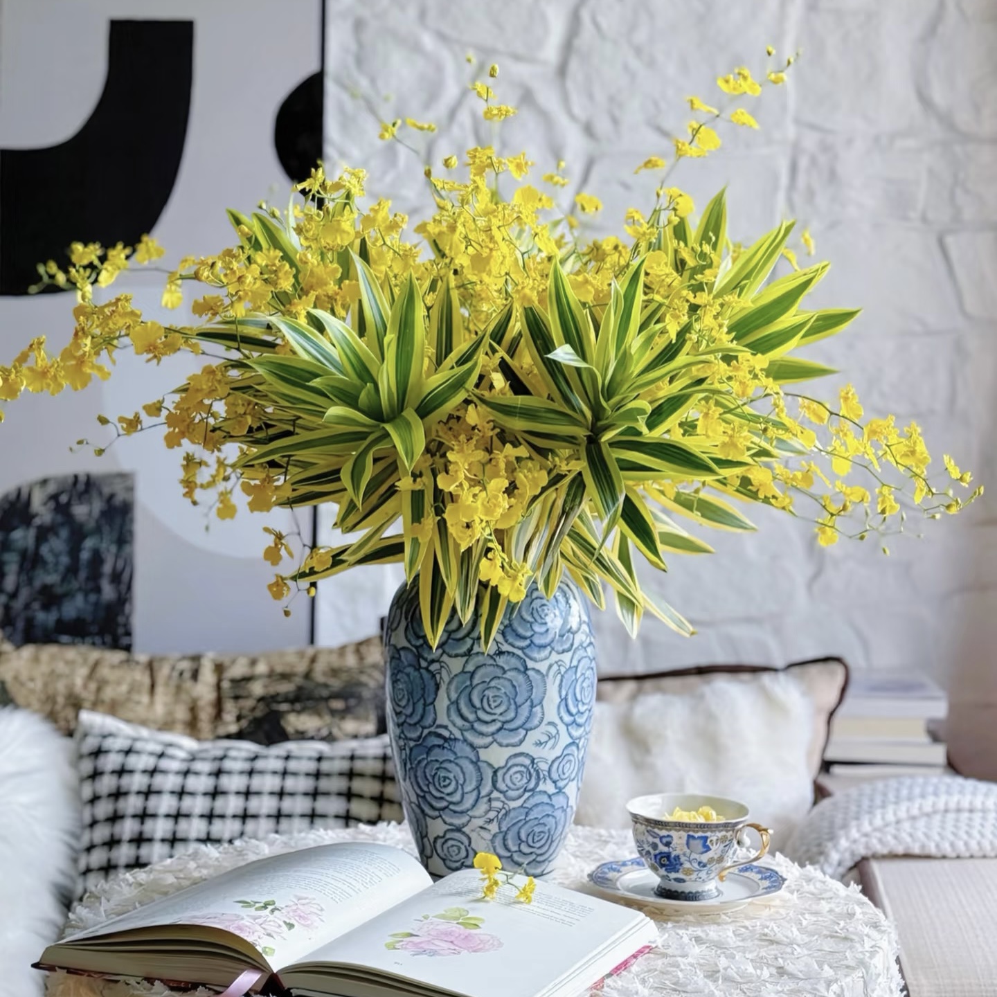 超绝氛围感跳舞兰金边百合竹鲜花