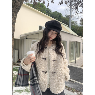 【布朗尼甜心】歌铭复古可拆皮领仿羊羔毛外套冬季新款大衣W853C