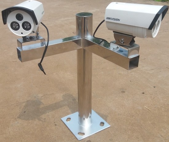 屋顶照车牌摄像头监控支架不锈钢