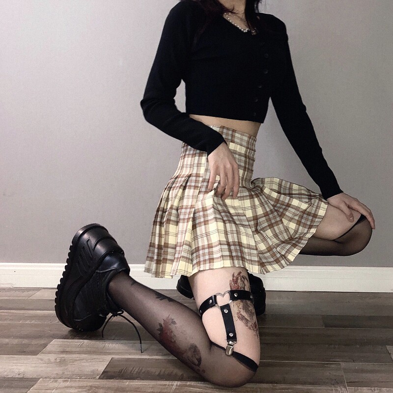 复古港风chic2020夏季ins撞色百搭格子JK高腰显瘦A字裙百褶裙女在类目 女装/女士精品, 半身裙中 - 来自Buy2taobao.com提供专业的淘宝代购服务