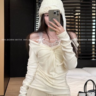 女两件打底衫 不规则v领扭结褶皱蕾丝拼接长袖 WITH 上衣 BORN