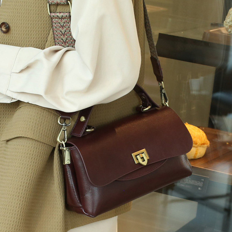 包包女款轻奢真皮高级感小方包女2026新款复古气质手提斜挎包