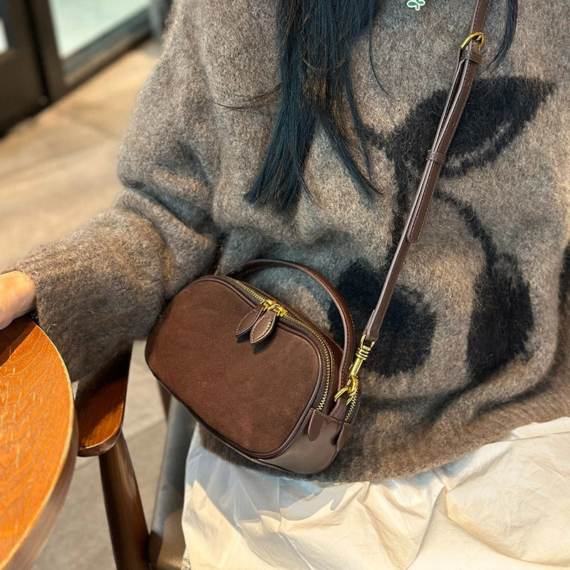 包包女款2026新款复古真皮轻奢小众单肩包简约百搭手提斜挎包