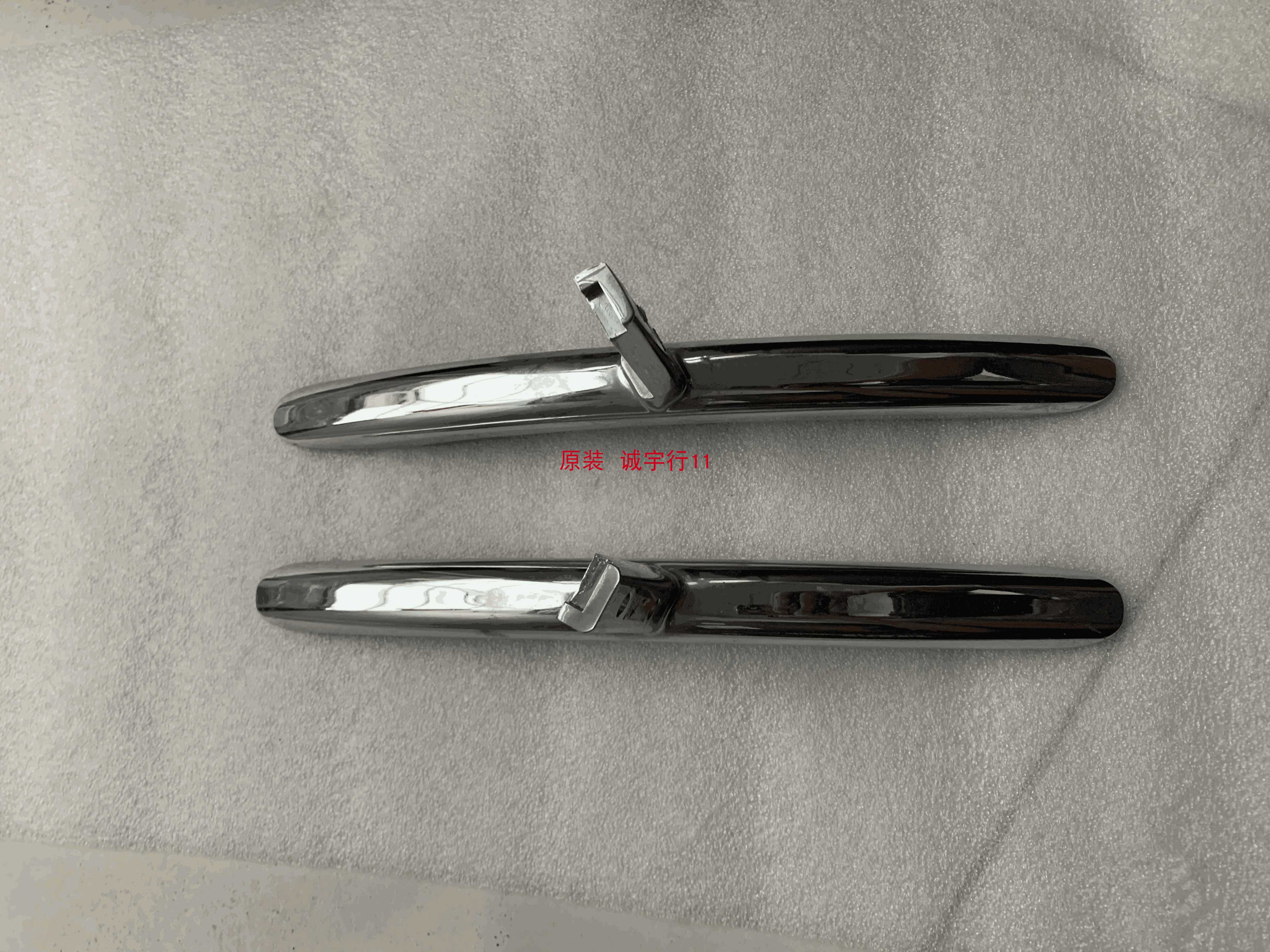 TCL L65H8800A-CUDS底座 台座 座架 原装拆机 有使用痕迹