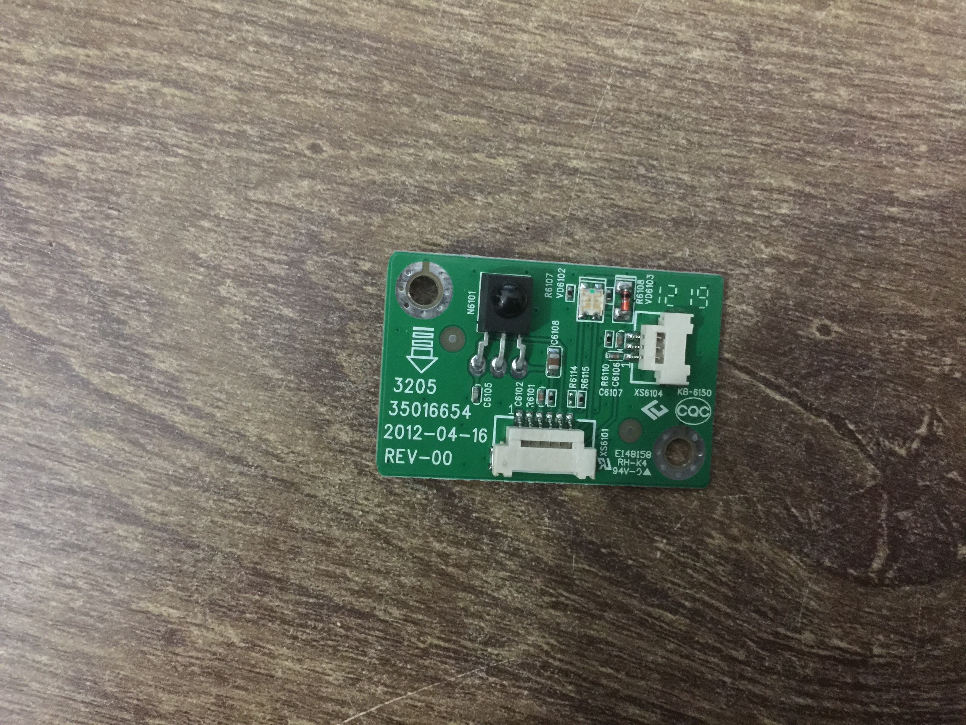 康佳LED32HS05E遥控接收板35016654