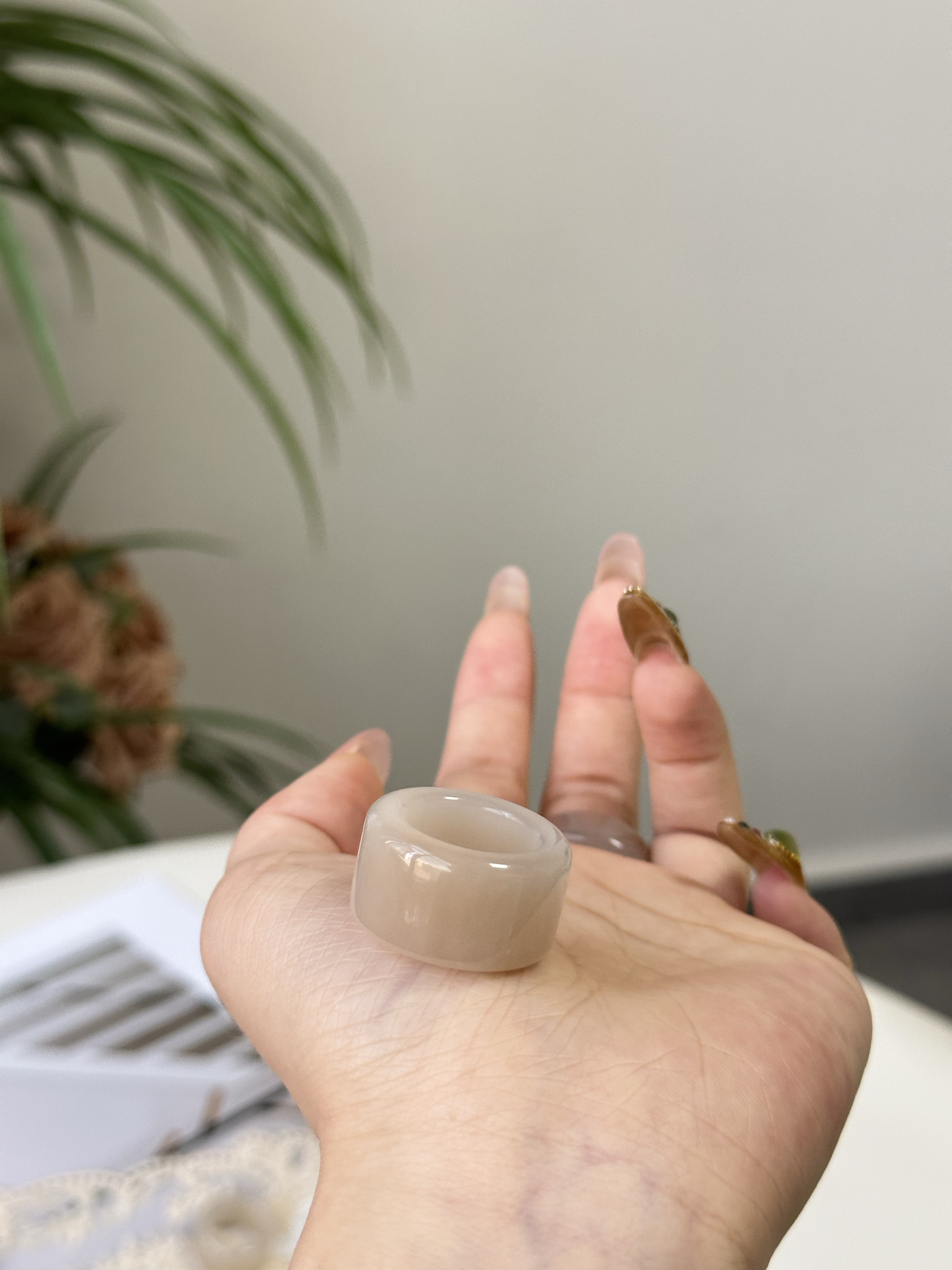青海料红藕粉高品和田玉戒指戒圈