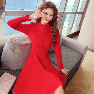 新年本命年红色高档连衣裙女装秋冬季2023新款气质小个子礼服裙子
