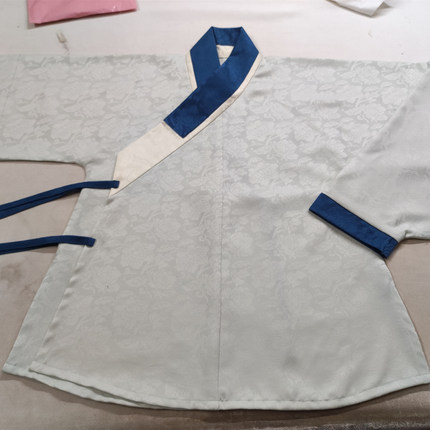 【砚池荷声】鸭卵青·缠枝牡丹暗纹·秋装汉服新品交领弓袋袖短衫