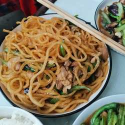 安徽阜阳特产皮丝猪肉干皮丝油炸猪皮干湿猪皮大席菜火锅配料包邮