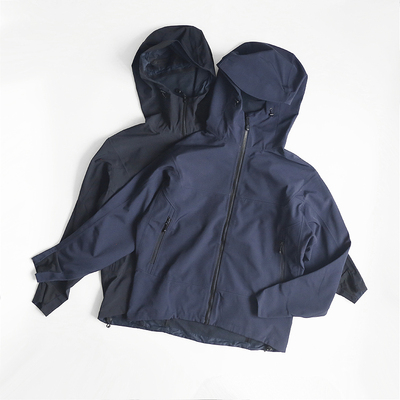 立体剪裁+软壳冲锋衣+加绒夹克