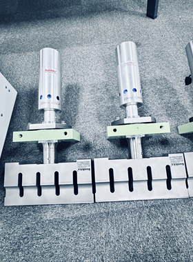 sonikks， 索尼科斯超声波商标分切系统20k4000W