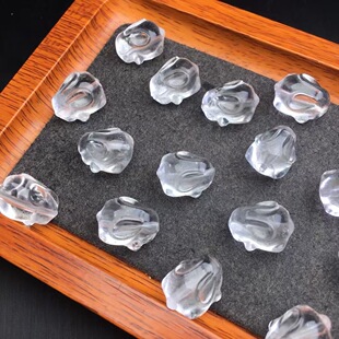 天然白水晶兔子玉兔吊坠通孔隔珠手链项链diy配饰粉水晶饰品礼物