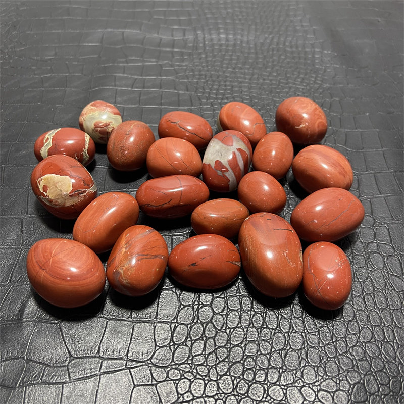 天然红碧玉滚石摆件椭圆形原石矿石头标本消磁水晶宝石手盘把玩件