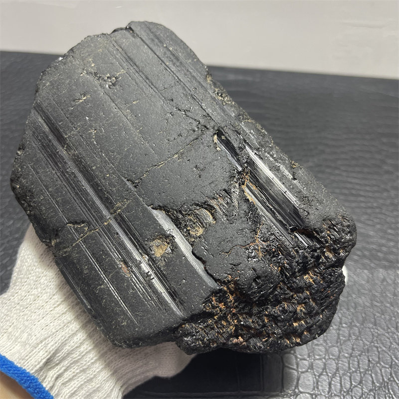 天然黑碧玺大块原石托玛琳电气石教学标本裸石净化家居装饰品摆件