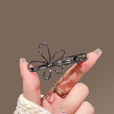 高级感黑色水钻鸭嘴夹发卡子