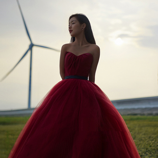 2026新款抹胸婚纱红色显瘦公主蓬蓬裙超仙森系新娘出门纱齐地旅拍