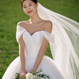 法式公主一字肩蓬蓬裙简约显瘦森系新娘结婚草坪婚纱齐地旅拍超仙