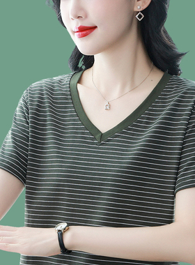 夏装2026新款纯棉短袖T恤女装条纹V领上衣服中年妈妈宽松遮肉小衫