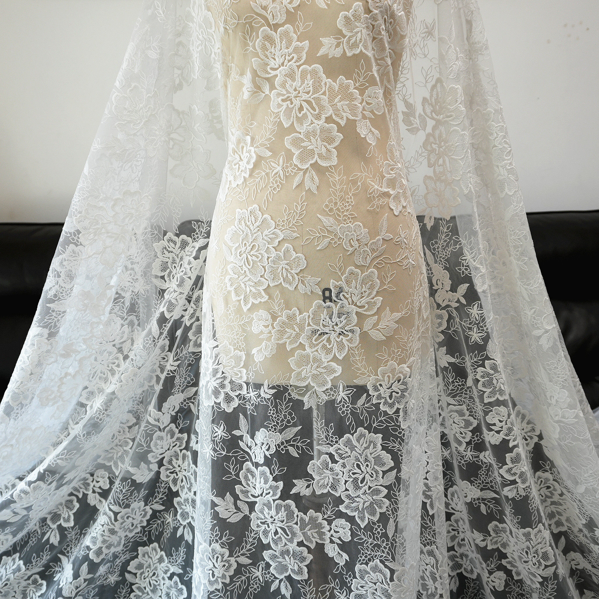 蕾丝布料面料婚纱礼服清仓特价