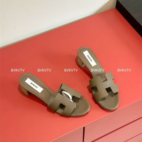 BVKVTV羊皮粗跟欧美