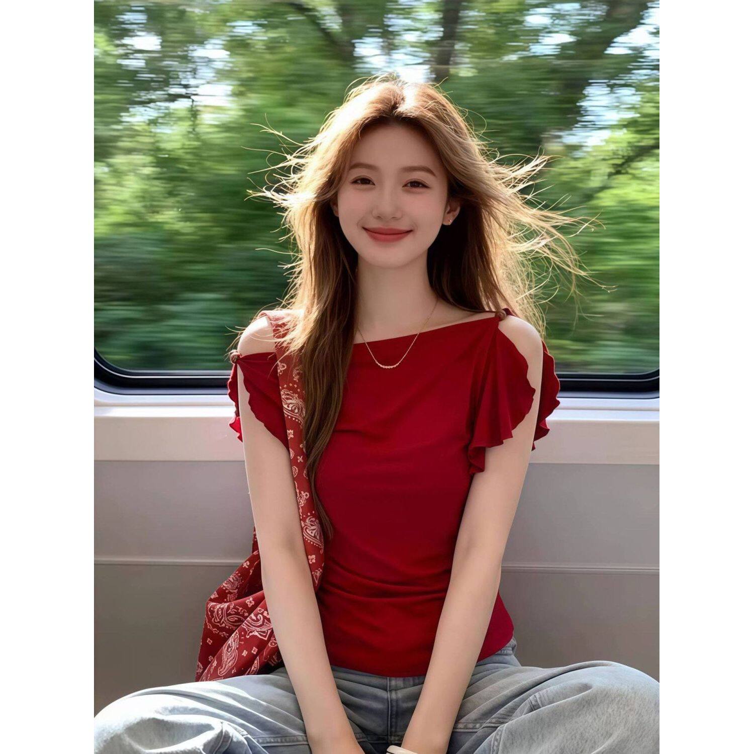 红色荷叶边一字领露肩无袖t恤女夏季内搭辣妹风别致掐腰小衫上衣