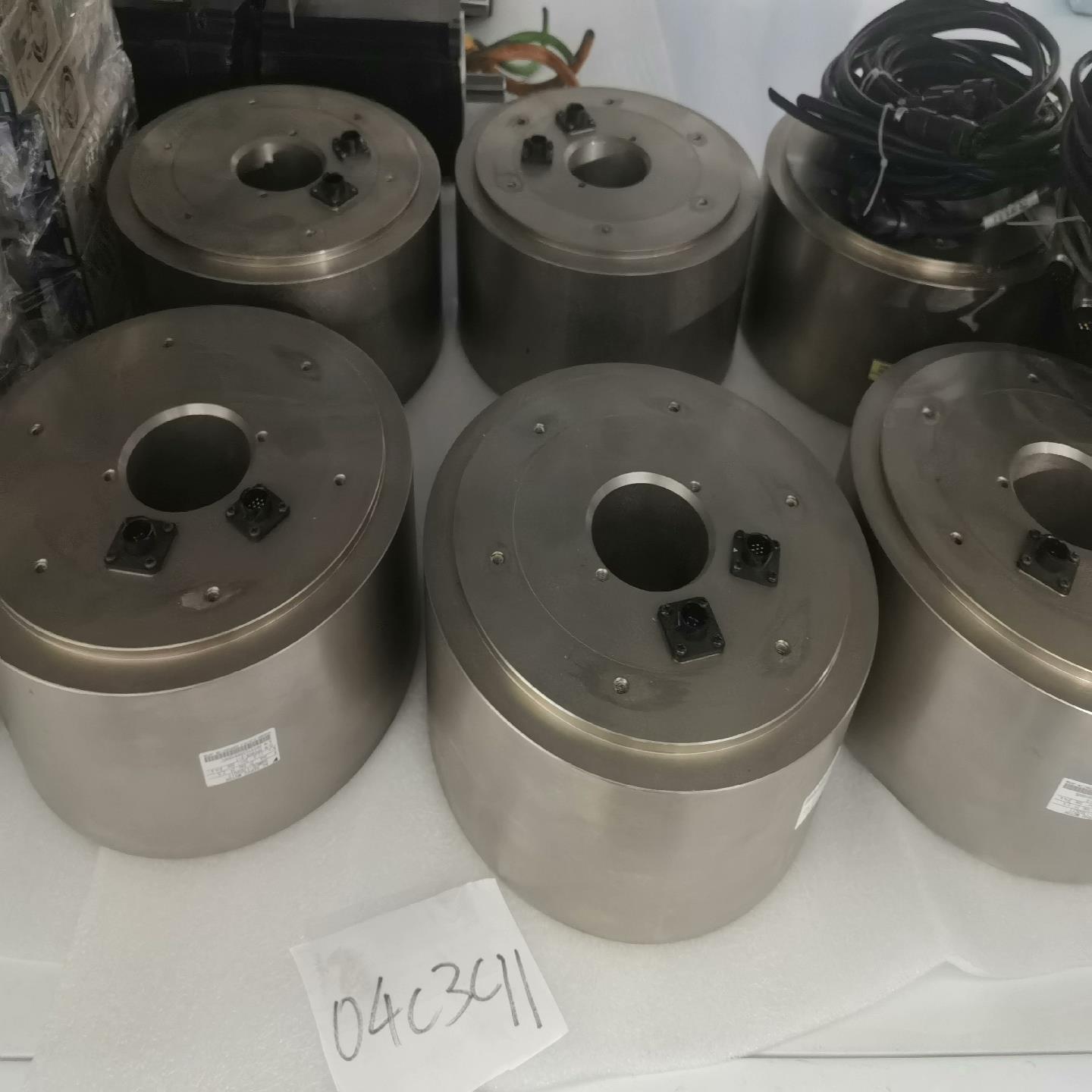 SGMCS-17D3C11安川直驱DD马达二手9新拆机长【议价】