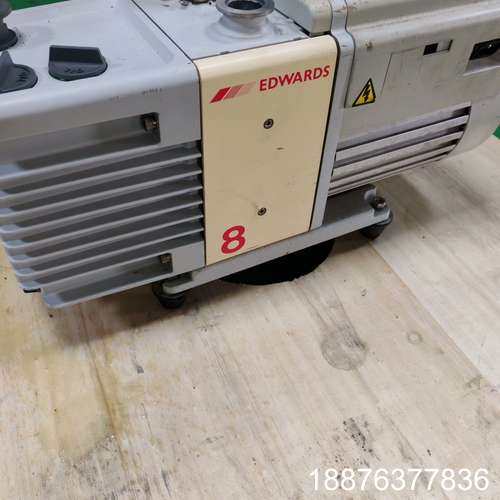 爱德华RV8真空泵出售，功能包好，单相220V电压，需要的联议价