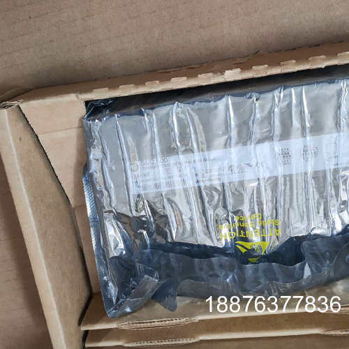 1747-KE 九八成新，不是原包装盒子，有包装。议价