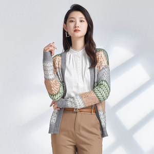 EMOO杨门秋季新品拼接色针织开衫披肩长袖常规薄款外套女
