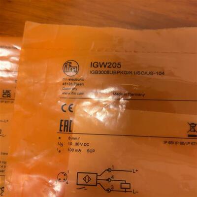 IGW205. 数量2. 易福门全新原装进口接近开关