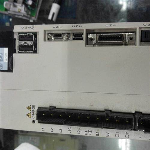 SGDV-120A11A全新原装伺服驱动器正品质保一年测试OK包邮。