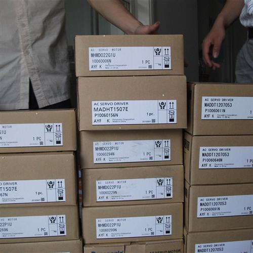 SGMAH-02AAA61D-OY 全新原装 yaskaw 伺服 质保1年