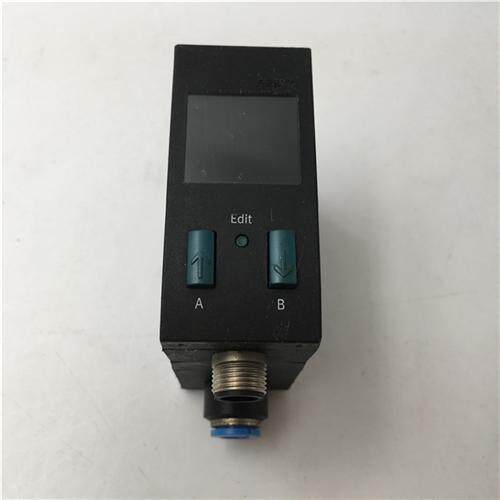 SFE1-LF-F200-WQ8-P2I-M12 537878实物图 成色漂亮 包好