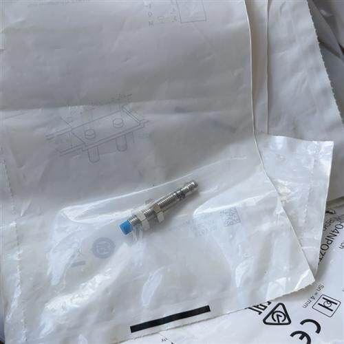 原装SICK接近开关IME08-04NPOZT0S正品有9个