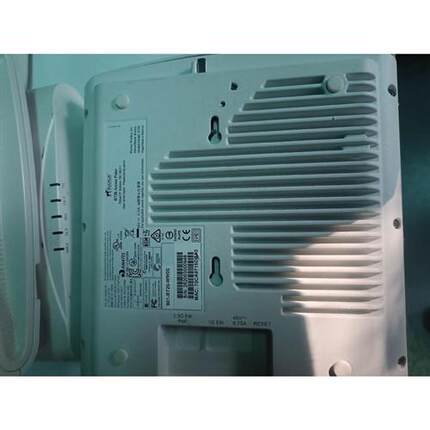 优科无线AP    R720 一台    外观不错 小白喷子议价