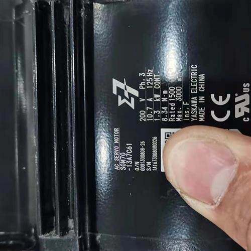 SGM7G-13A7C61伺服电机成色如图保修三个月 议价