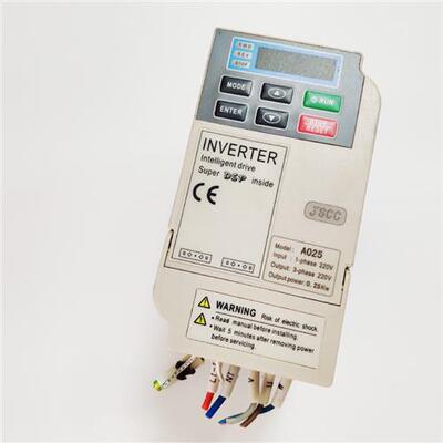 原装正品精研220V单相变频器A025 0.25KW250w变频器 包好