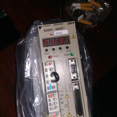 全新原装伺服驱动器SGDM-08ADA库存现货欢迎议价测试OK包邮。