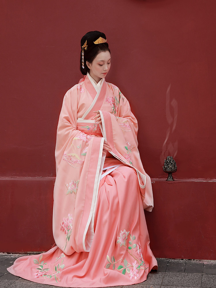 衔泥小筑曲裾汉服女秋染九歌正品原创重工刺绣传统礼服齐腰裙燕昭