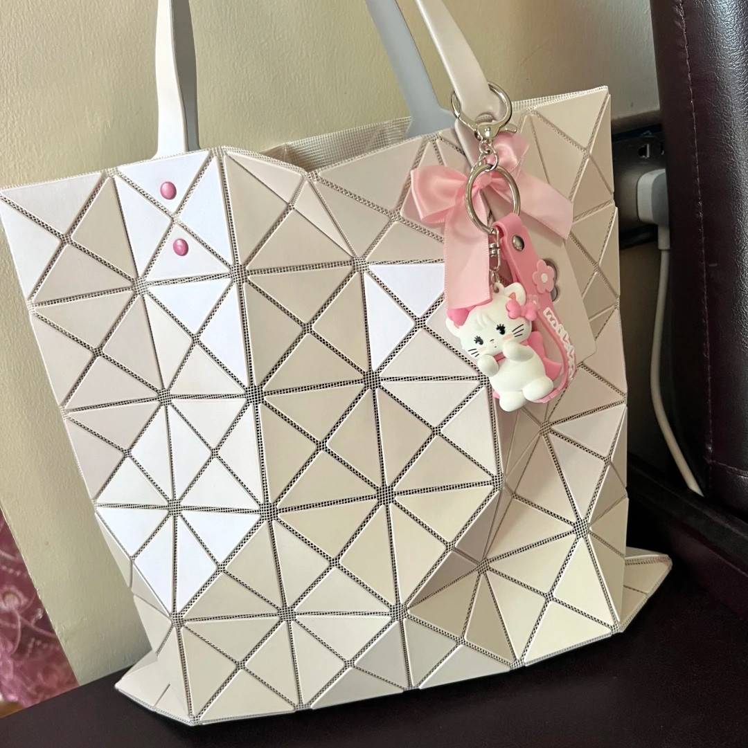 三宅同款几何菱格包时尚限定彩钉通用款女包