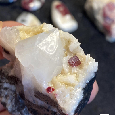 辰砂Cinnabar + 水晶 +白云石 精品 矿物晶体 矿物标本 原石 宝石