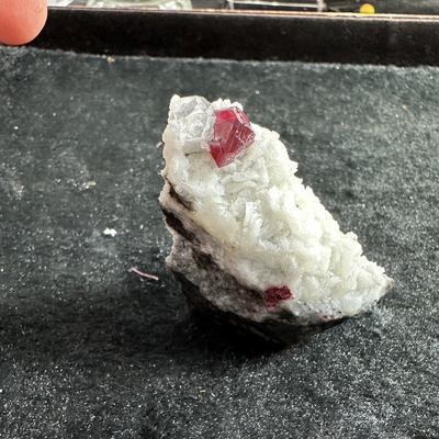 辰砂Cinnabar + 水晶 + 白云石 精品矿物晶体矿物标本矿石原石