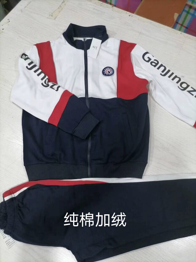 大连甘井子中学生冬季加绒校服纯棉涤盖棉面料宽松版型不起球