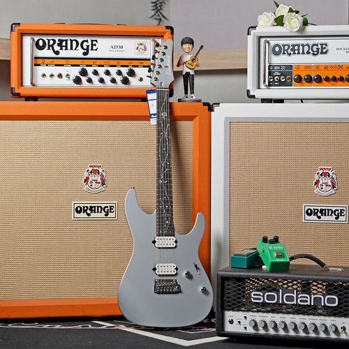 IbanezTimHenson签名款电吉他